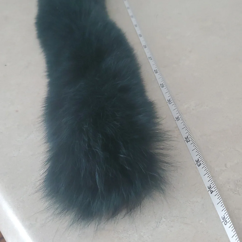 Real Fox Fur Scarf Collar - Picture 9 of 11